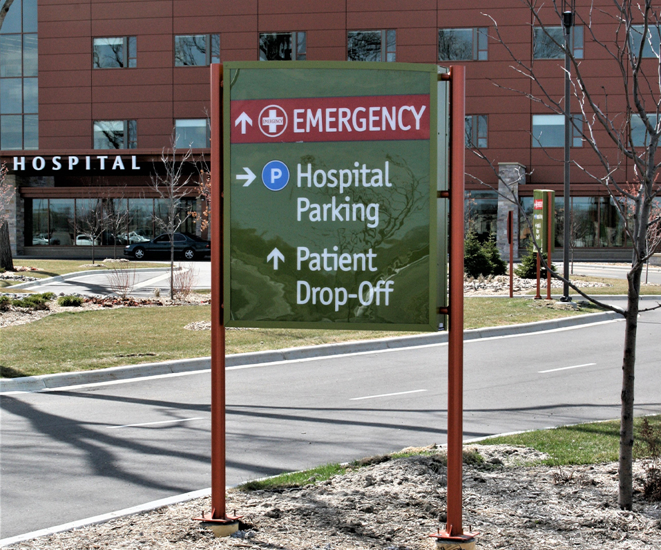 Maple Grove Hospital Exteior Wayfinding Signage in front of parking lot